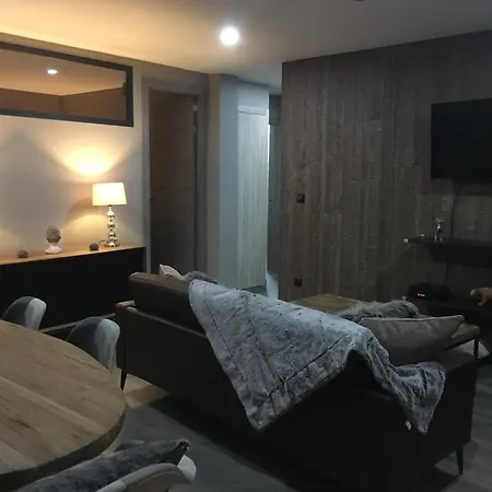 Les Fermes De Cal Panche : Le Bas De Les Angles (Pyrenees-Orientales)